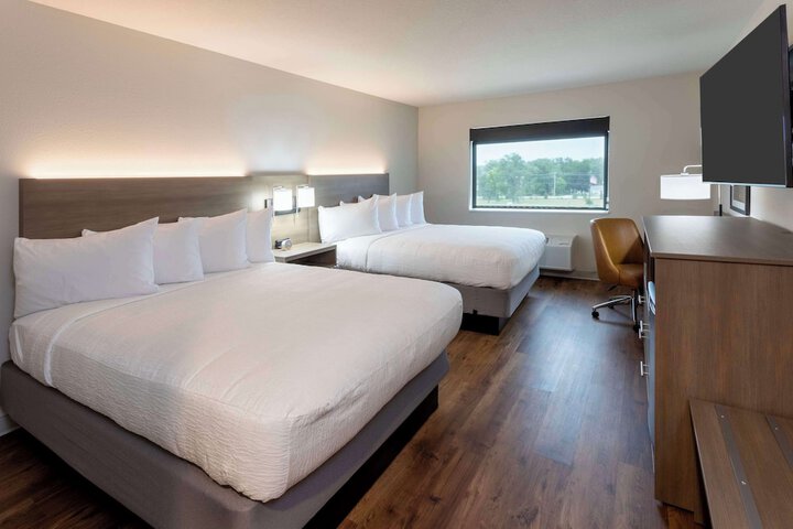 GrandStay Hotel & Suites