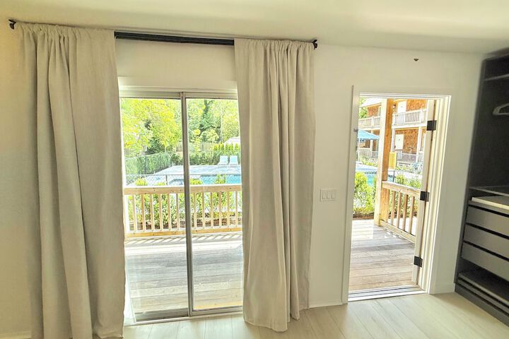 Wainscott Woods Retreat