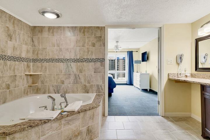 North Shore Oceanfront Resort Hotel with Waterpark