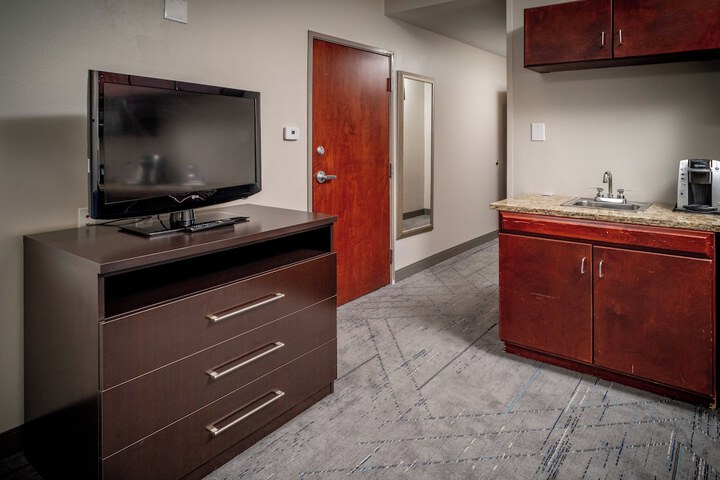 Room 64 of 110