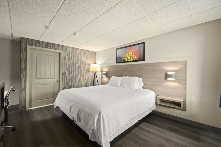 Room 9 of 22