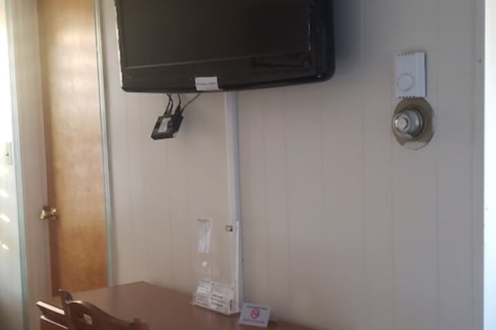 Room 16 of 39