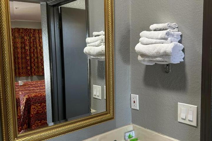 Valley Inn