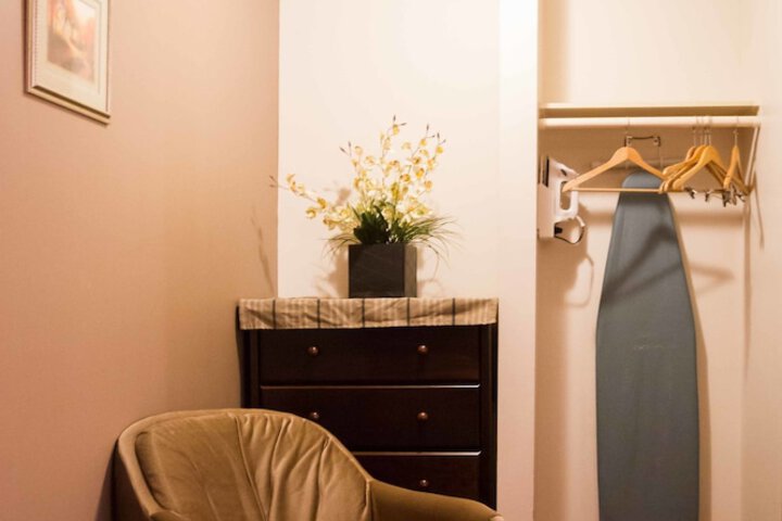 Room 14 of 80