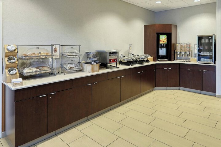 Fairfield Inn & Suites by Marriott Harrisburg West