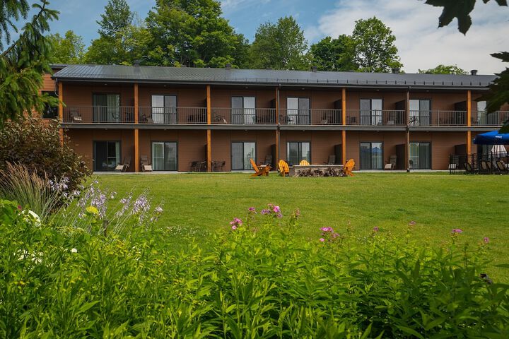 Hotel 6 of 81