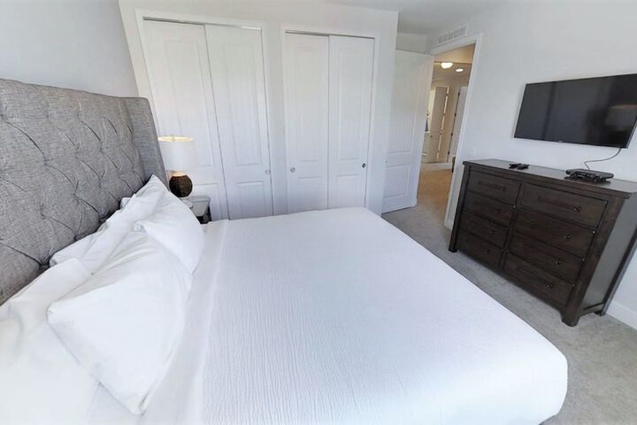 Room 10 of 46