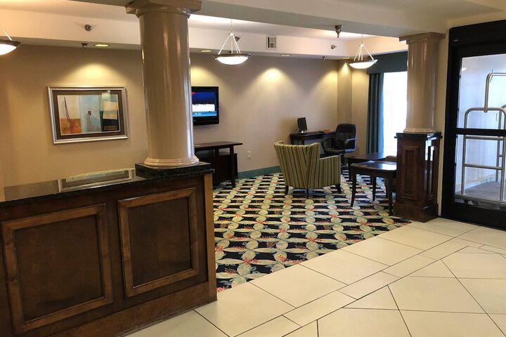 Country Inn & Suites by Radisson Murrells Inlet, SC