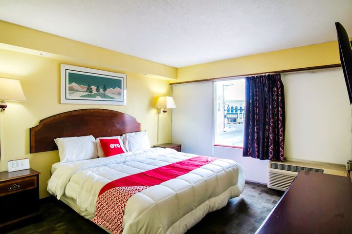 OYO Hotel Hutchinson KS West 4th Ave