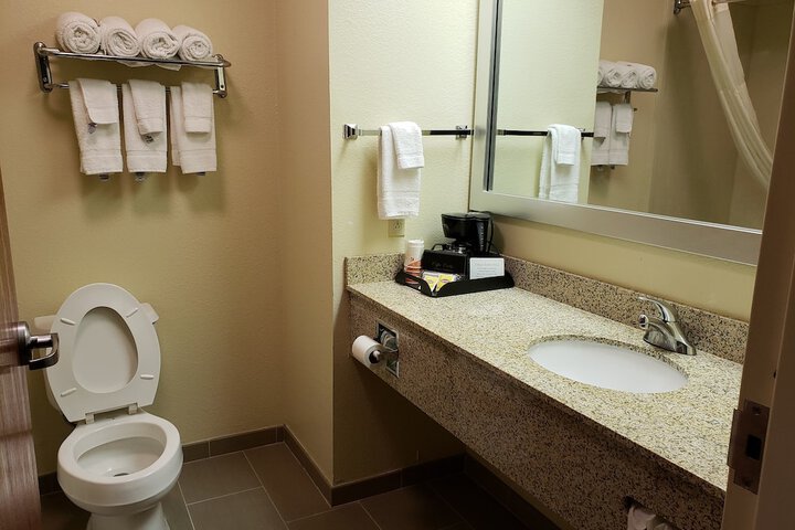 Room 12 of 40