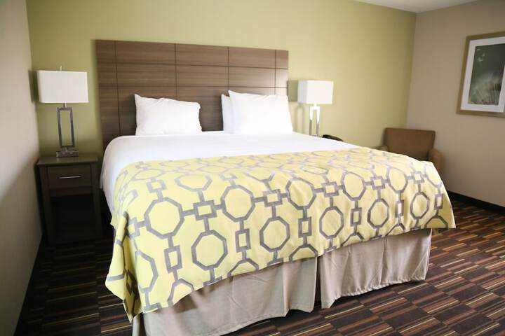 Room 43 of 69