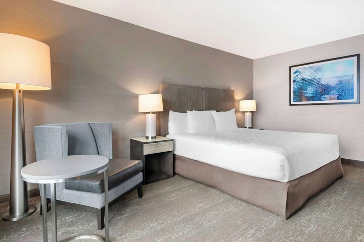 Best Western Plus Agate Beach Inn