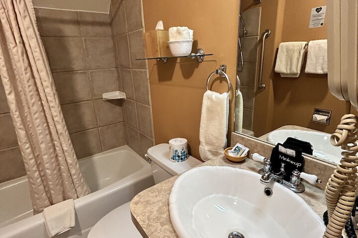 Room 175 of 260