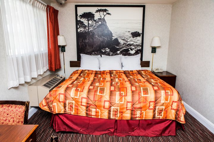 Room 21 of 159