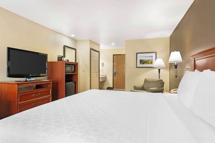Room 15 of 38