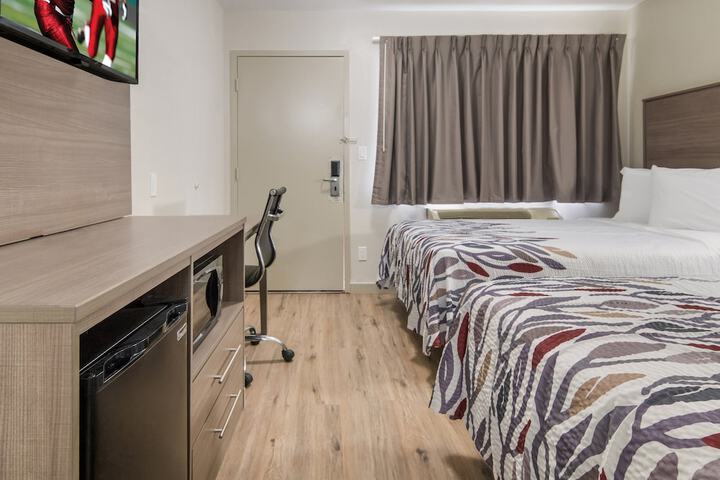 Room 18 of 31