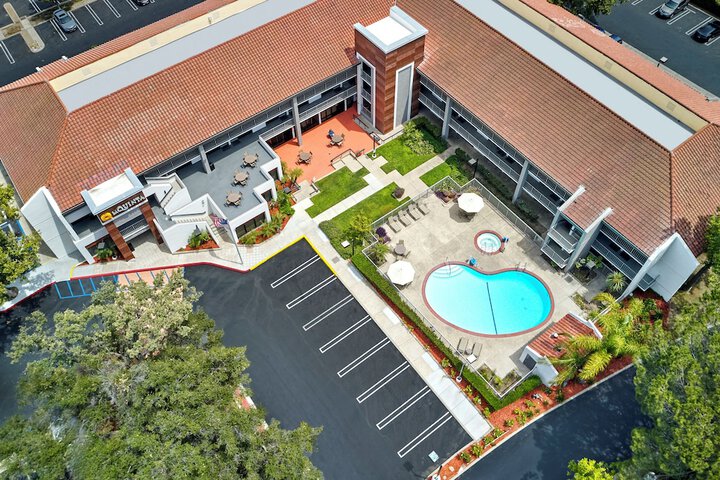 La Quinta Inn & Suites by Wyndham Thousand Oaks-Newbury Park