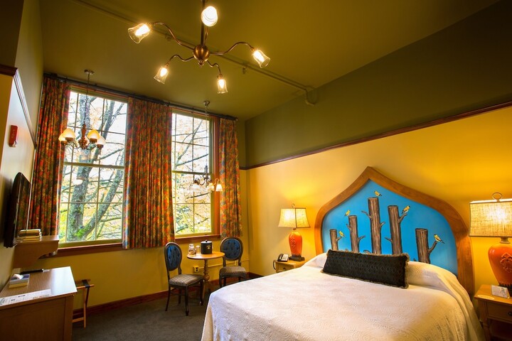 Room 26 of 53