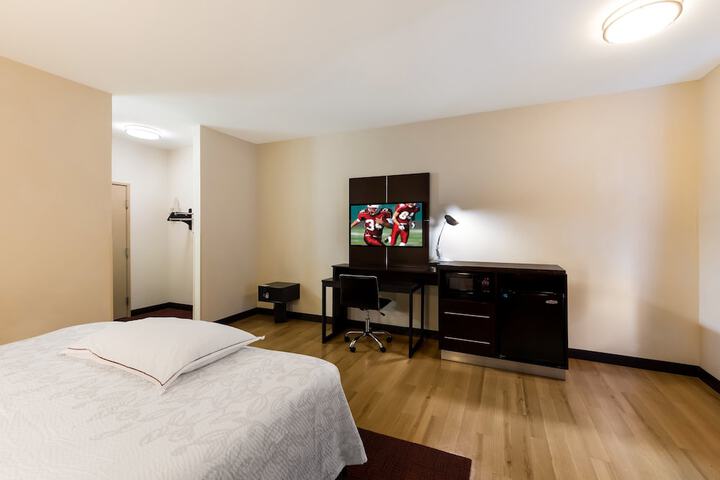 Red Roof Inn PLUS+ Columbus Downtown-Convention Center