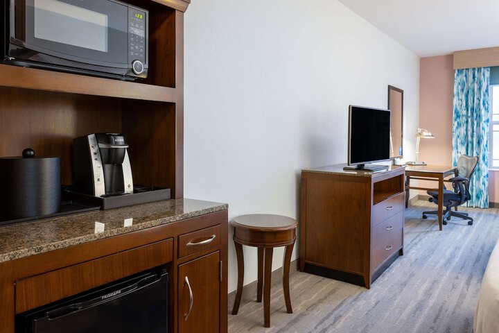 Room 17 of 50
