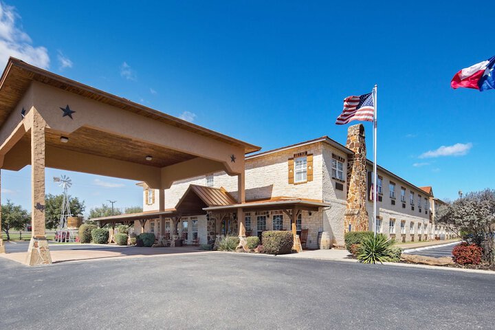 Hotel 2 of 25