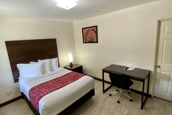 Room 8 of 36