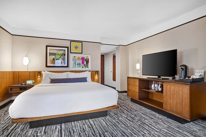 Room 80 of 138