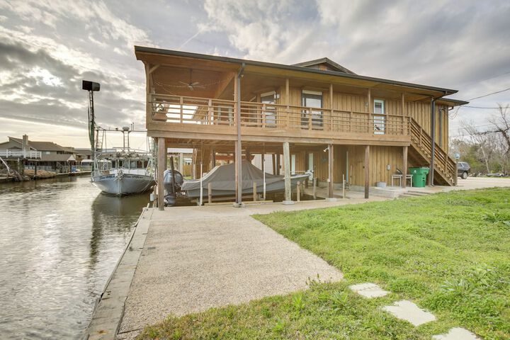 Private Dock Lanai: Bayou Retreat in Barataria!
