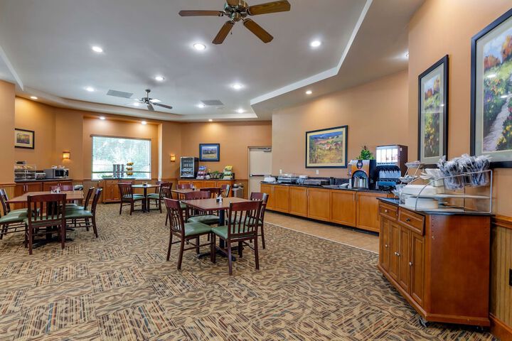 Best Western Plus Inn at Hunt Ridge
