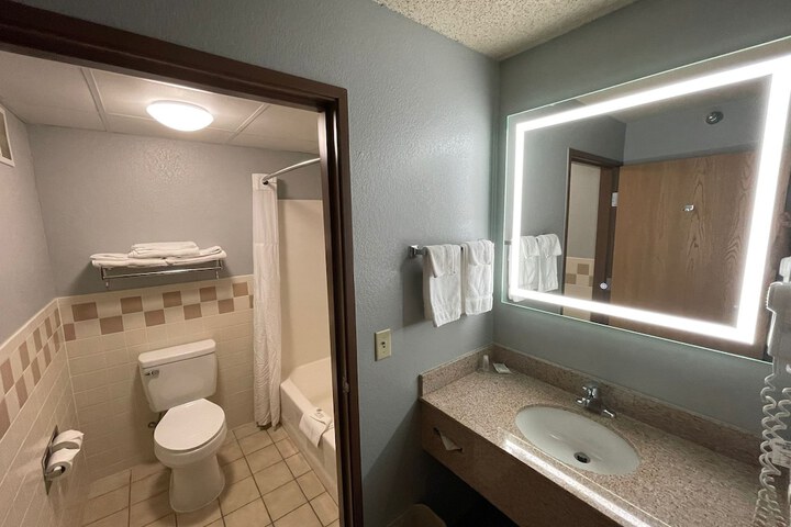 Room 58 of 111