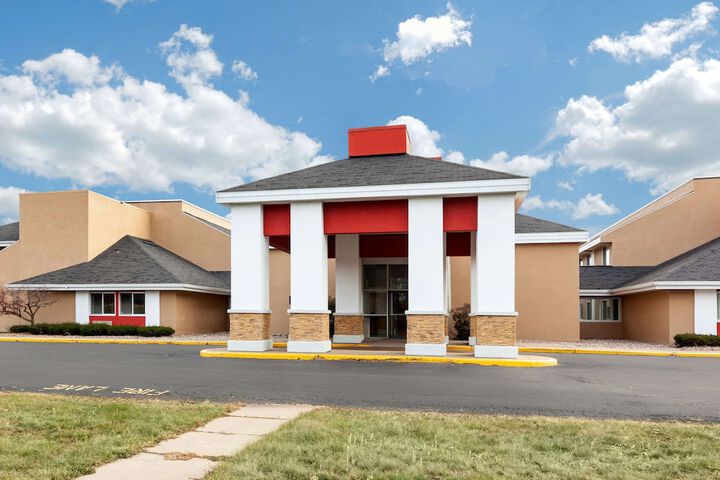 Econo Lodge Wausau - Rothschild