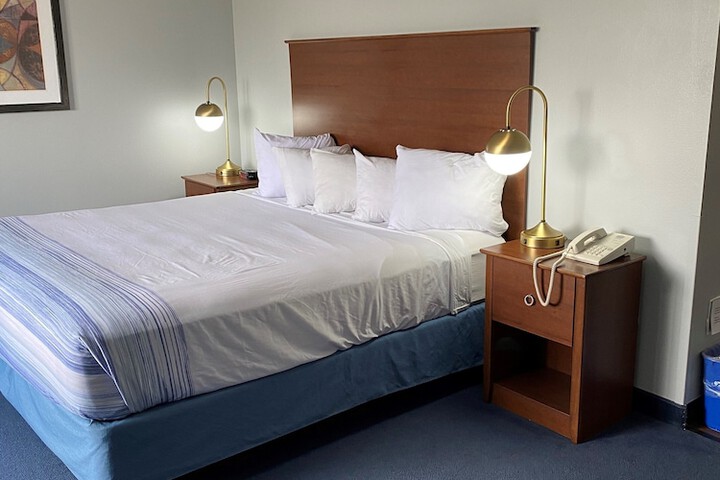 AmericInn by Wyndham Webster City
