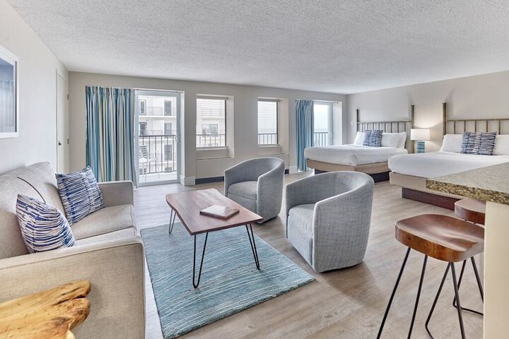 Henlopen Oceanfront Hotel
