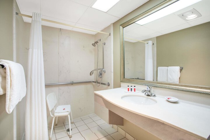 Room 20 of 26
