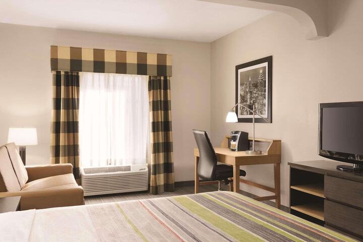 Room 9 of 24