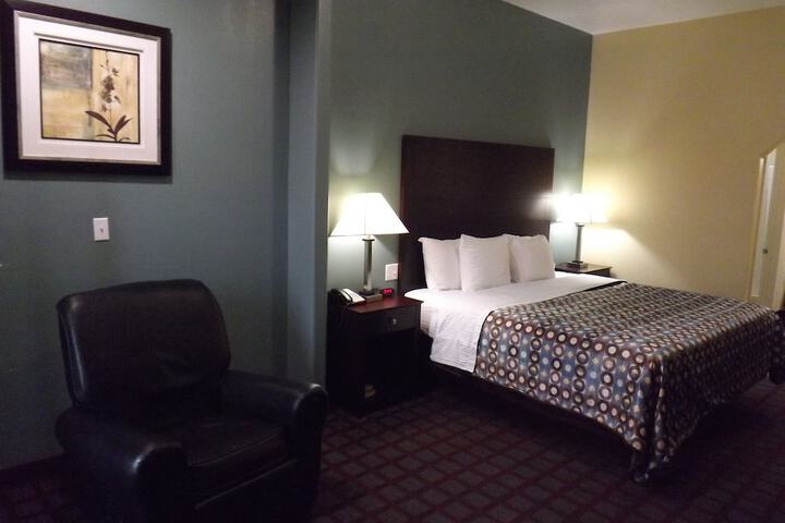 Room 16 of 26