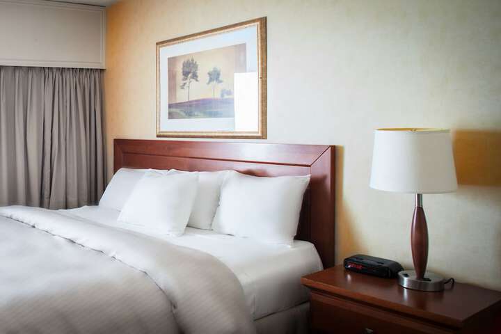 Room 10 of 20