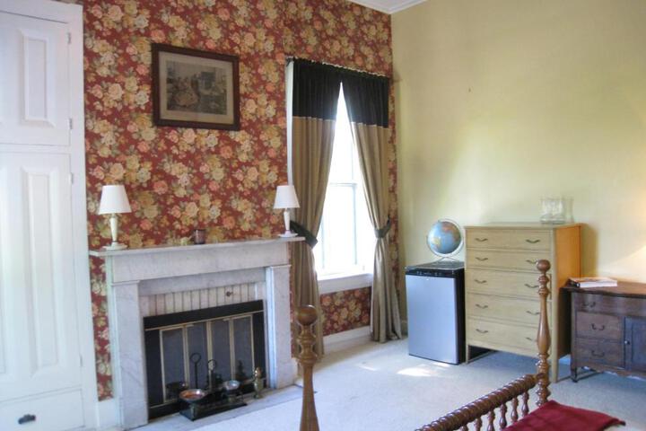 Allegheny Street Bed & Breakfast