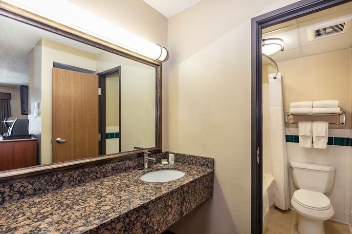 Room 15 of 26