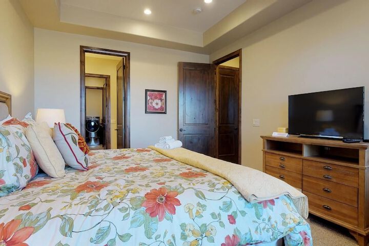 Room 28 of 48