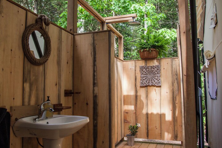 Whispering Springs Wilderness Retreat