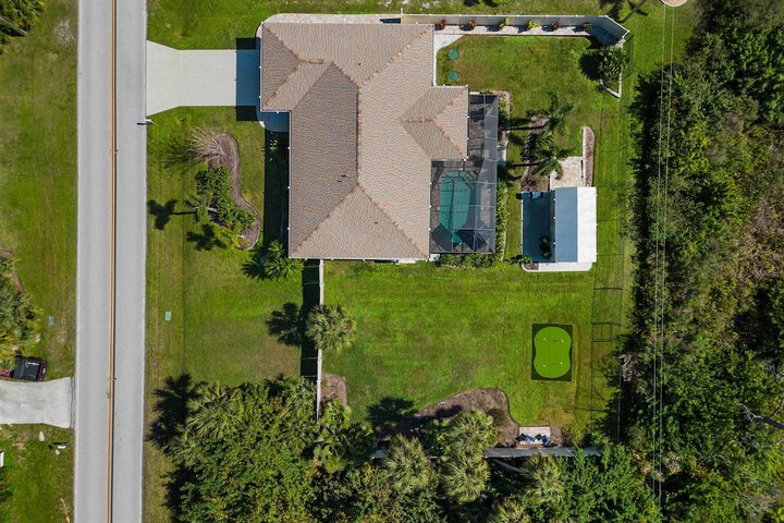 Englewood Vacation Rental w / Private Heated Pool!