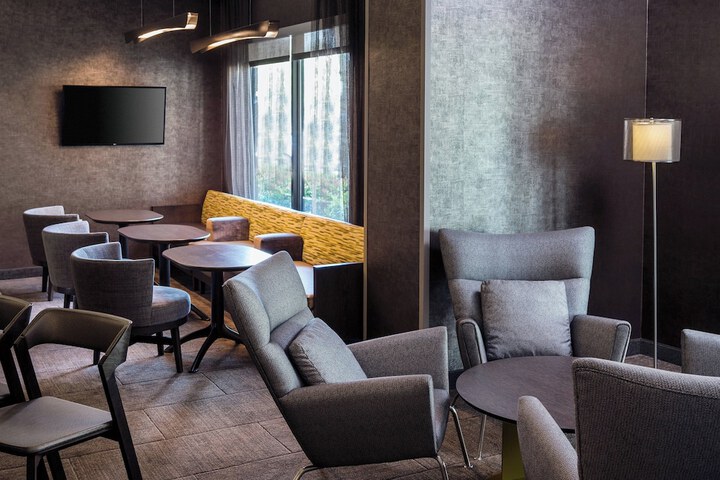 Hotel Interior 10 of 22