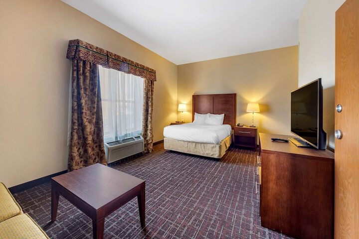 Room 27 of 68