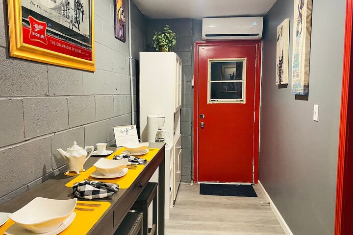 Room 65 of 123