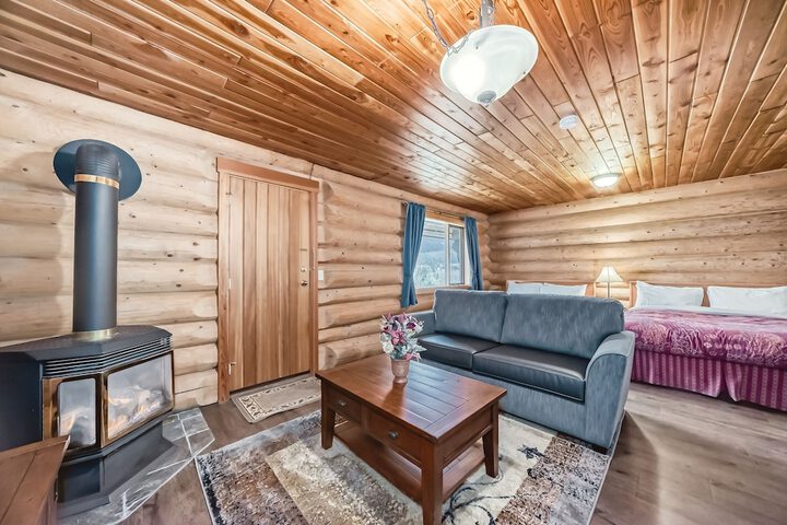 Room 45 of 153