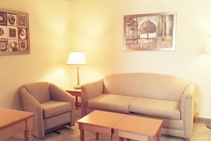 Room 27 of 59