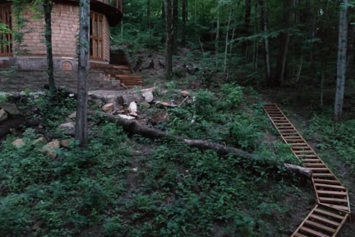 Lost River Hostel