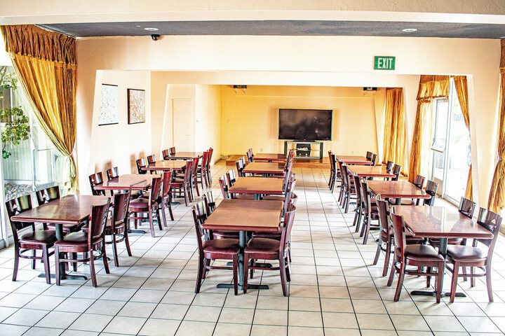 Ballroom/Hall 61 of 67