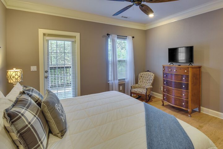 Clayton Resort Getaway w / Pool Access Pickleball!